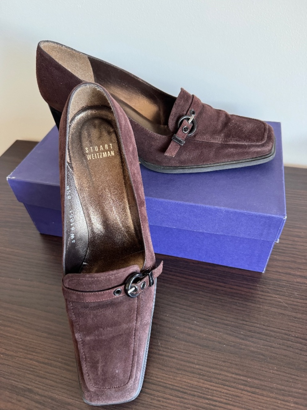 Stuart Weitzman Mocstrap Cola Suede Size 8.5 brown